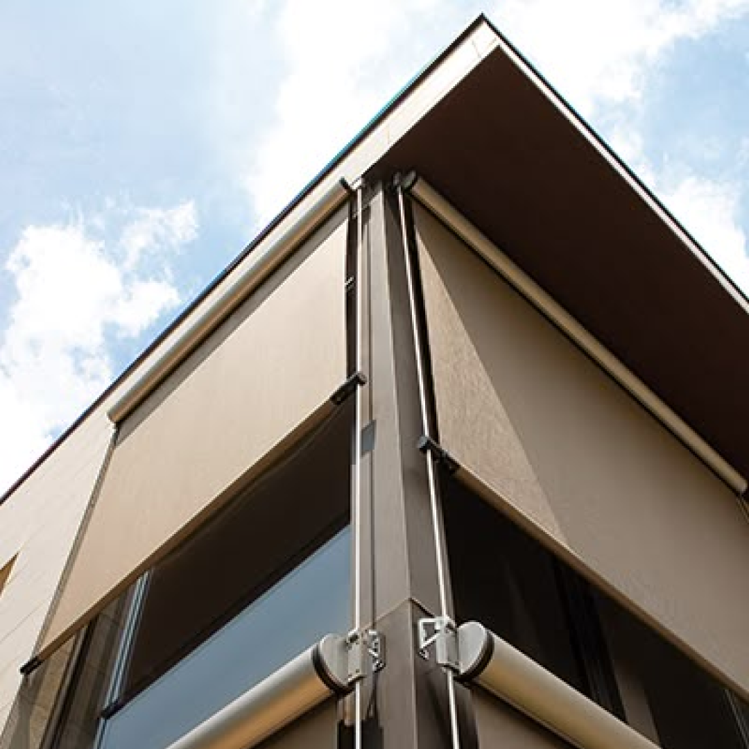 rollerblind outdoor - casandra gordyn